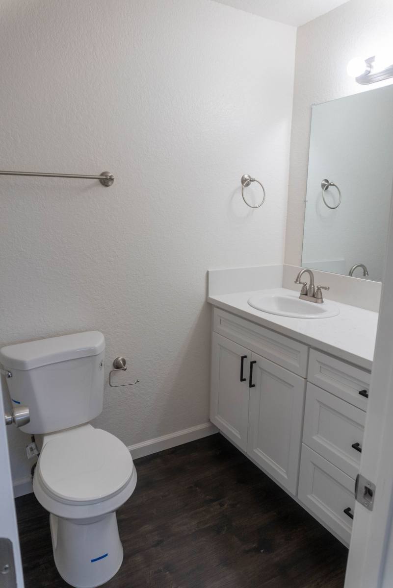 Apartment for rent at 500-510 Townsite Dr, Vista, CA 92084
