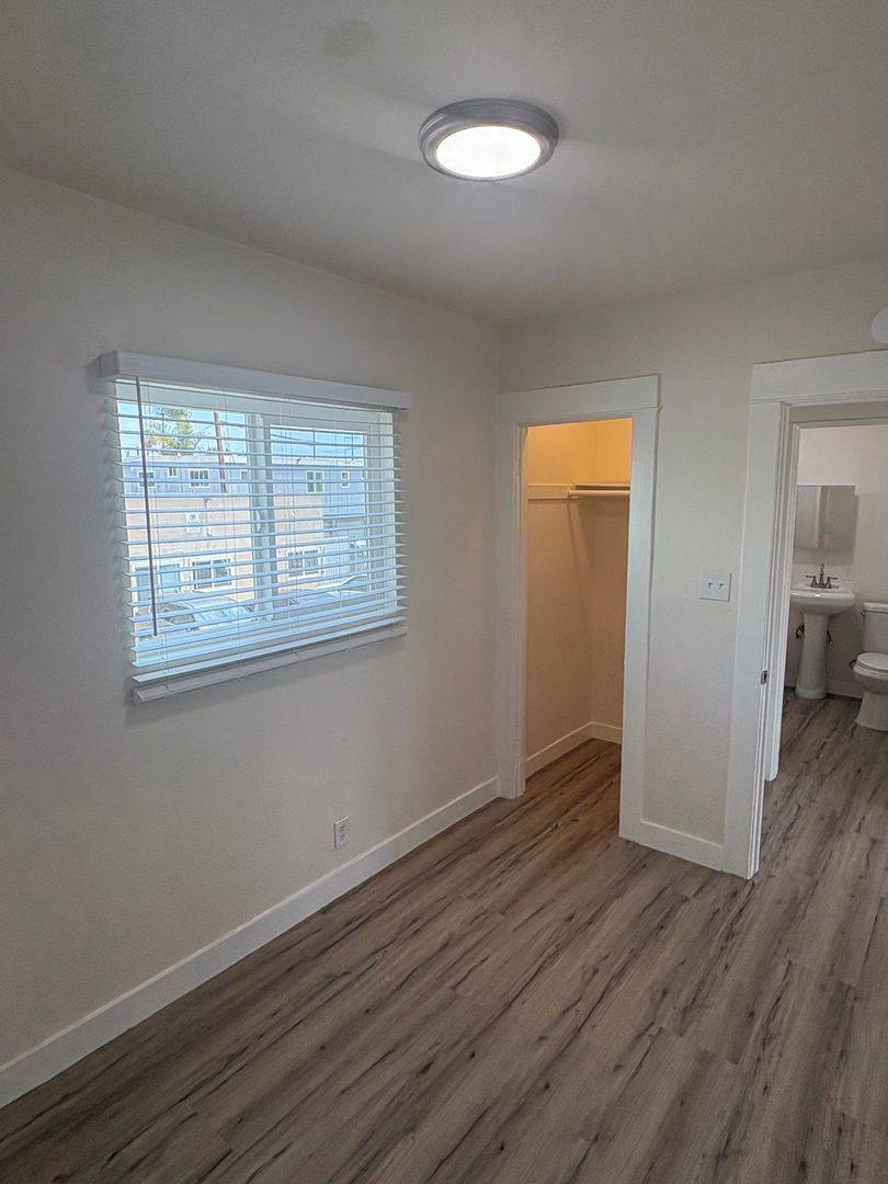 Apartment for rent at 1142 Hoffman, Long Beach, CA 90813