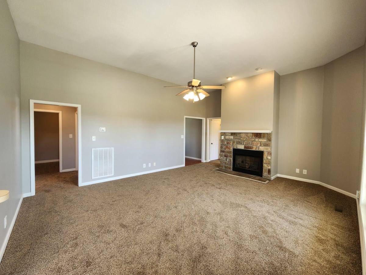 House for rent at 824 Ellie Nat Dr, Clarksville, TN 37040