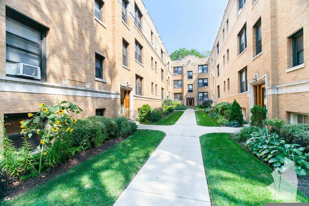 Apartment for rent at 2653 N Spaulding Ave #2E, Chicago, IL 60647