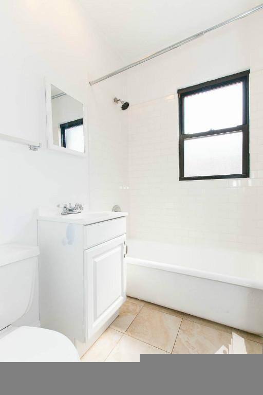 Apartment for rent at 2653 N Spaulding Ave #2E, Chicago, IL 60647