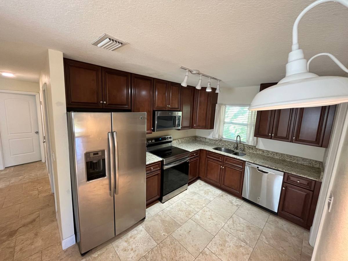 House for rent at 1232 Sasoon Ave, Orlando, FL 32803