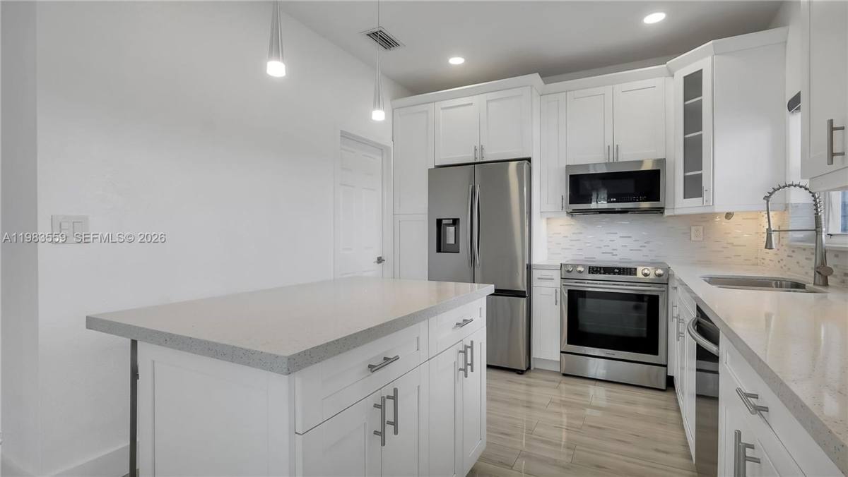 Townhouse for rent at 4991 SW 135th Ave, Hollywood, FL 33027