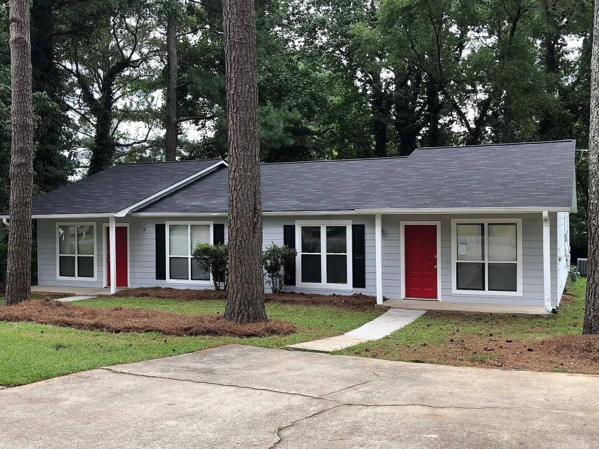 Townhouse for rent at 176 Kimberly Way SW, Marietta, GA 30064