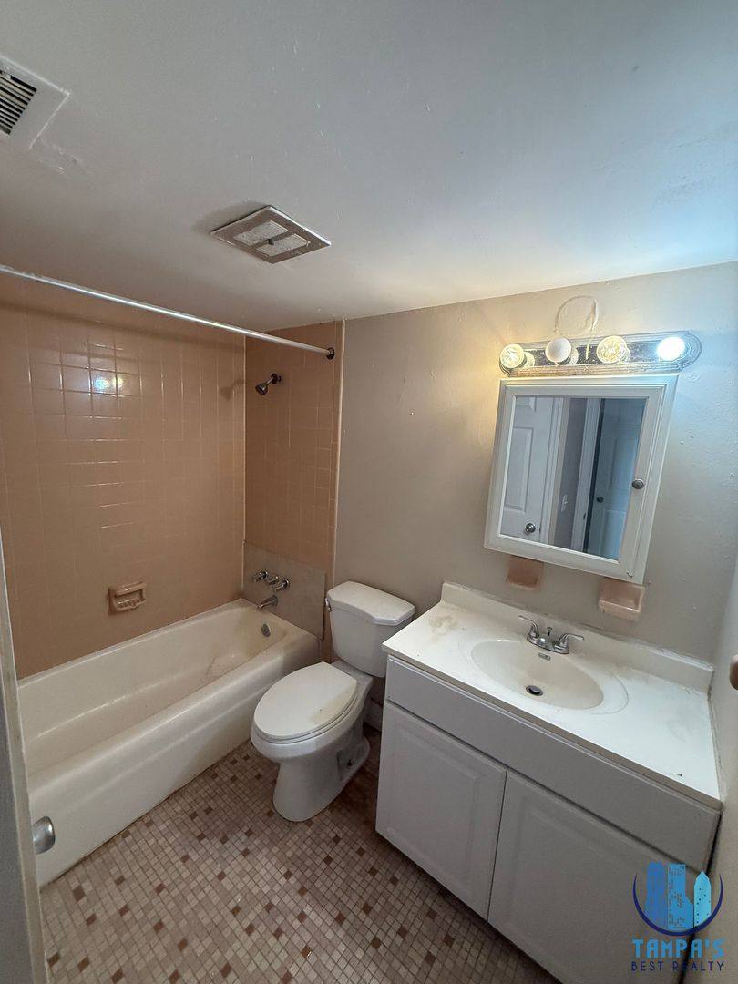 Apartment for rent at 7602 W Powhatan Ave, Tampa, FL 33615