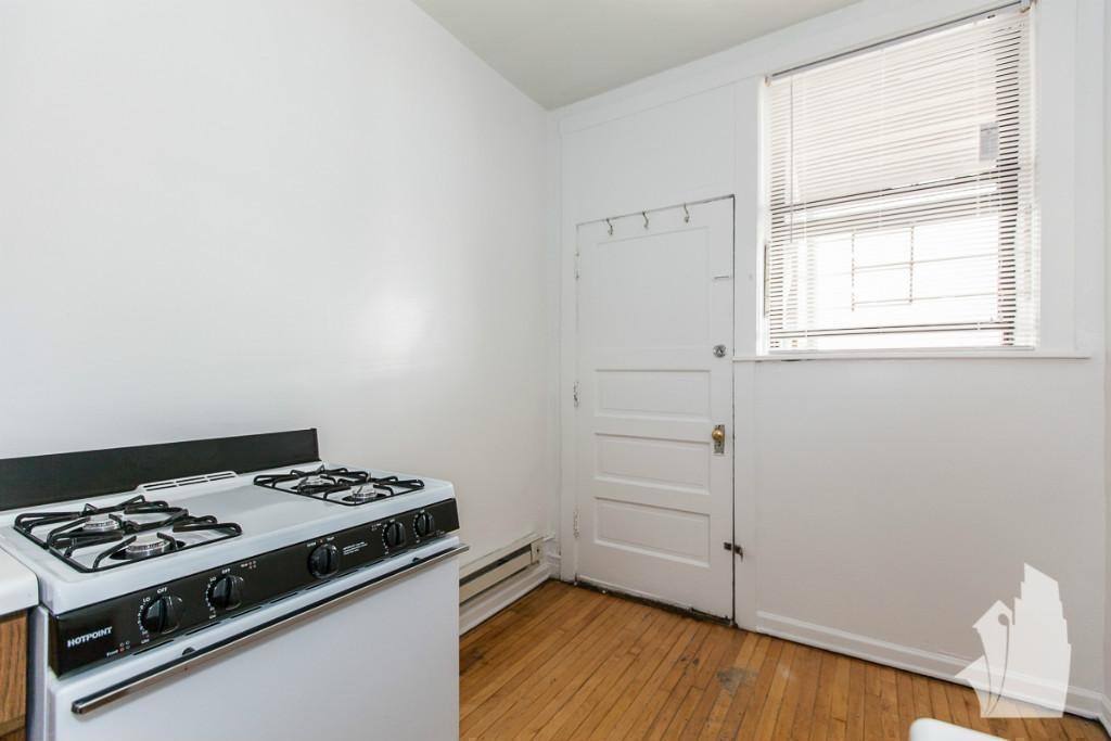 Apartment for rent at 819 W Waveland #S2, Chicago, IL 60613