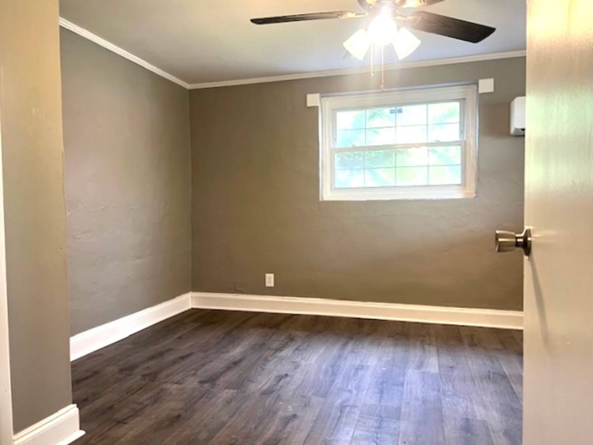 Apartment for rent at 112 Circle Hill Dr, Clarksville, TN 37042