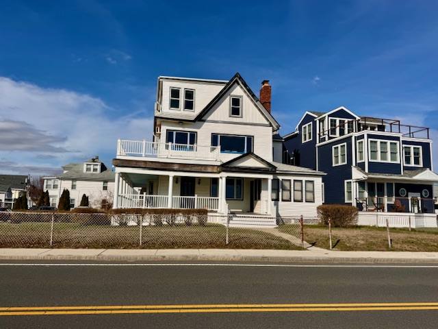 Apartment for rent at 151 Winthrop Shore Dr #3, Winthrop, MA 02152