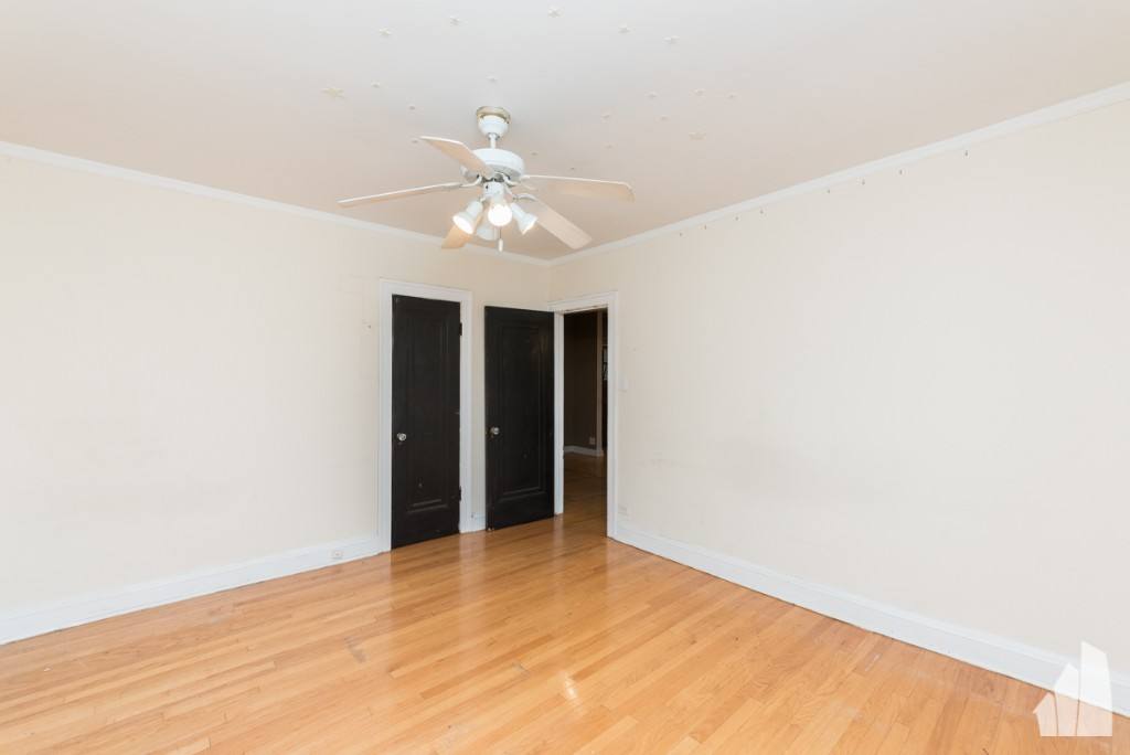 Apartment for rent at 4921 N Hermitage #1, Chicago, IL 60640