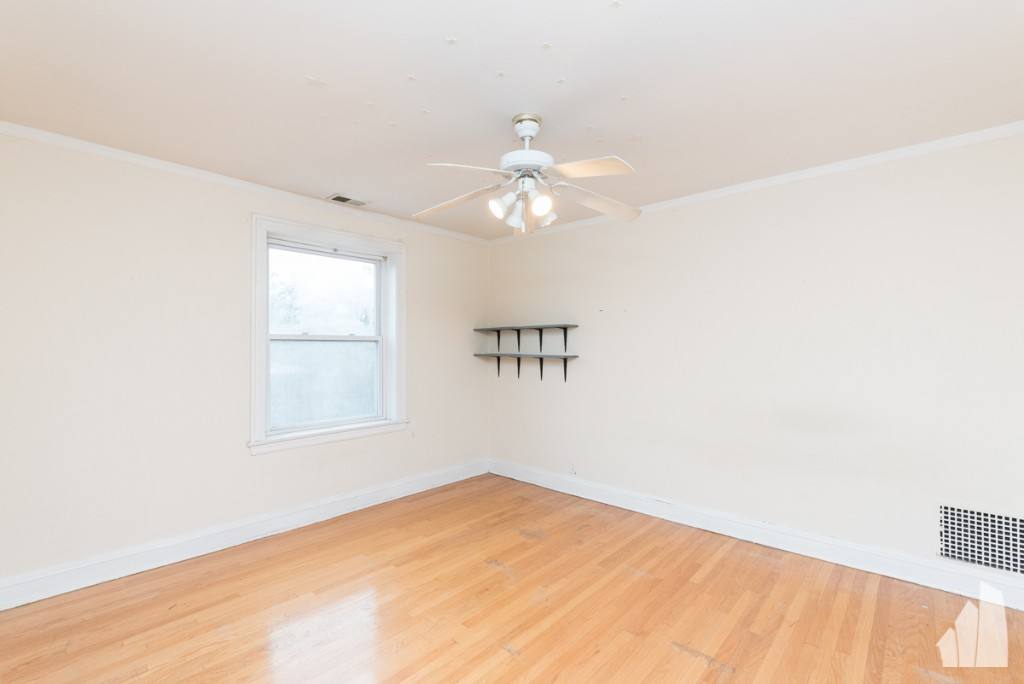 Apartment for rent at 4921 N Hermitage #1, Chicago, IL 60640