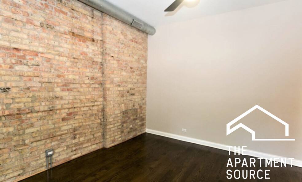 Apartment for rent at 1758 W Montrose Ave #1, Chicago, IL 60613