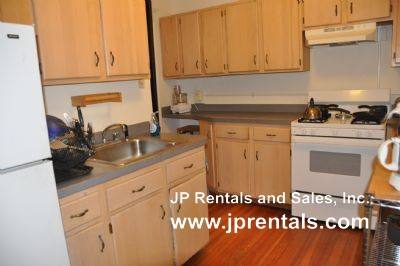 Apartment for rent at 335 S Huntington Ave #10 Co, Jamaica Plain, MA 02130