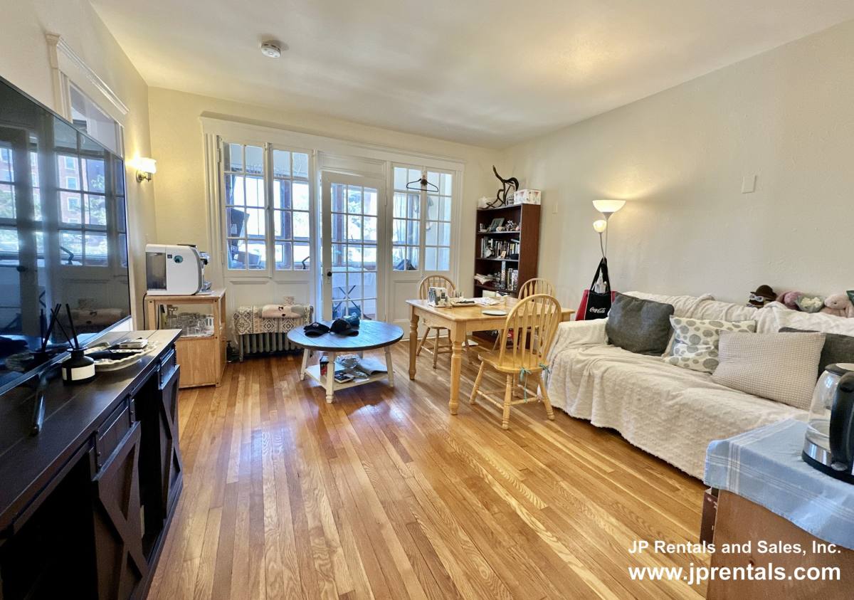 Apartment for rent at 335 S Huntington Ave #10 Co, Jamaica Plain, MA 02130