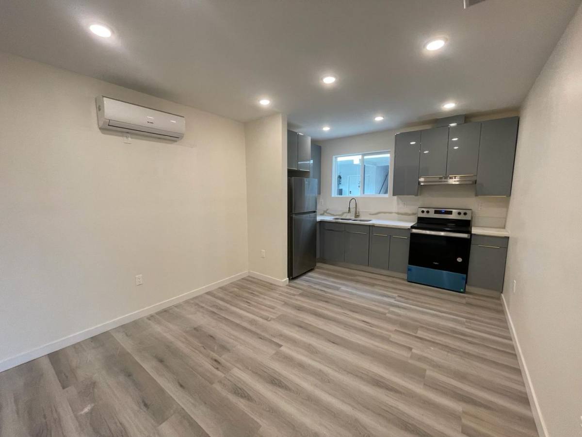 Apartment for rent at 1185 N Kenmore Ave, Los Angeles, CA 90029