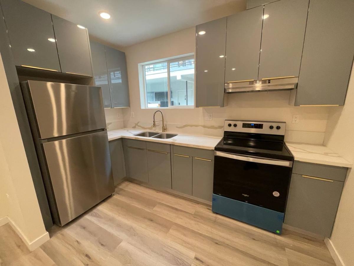 Apartment for rent at 1185 N Kenmore Ave, Los Angeles, CA 90029