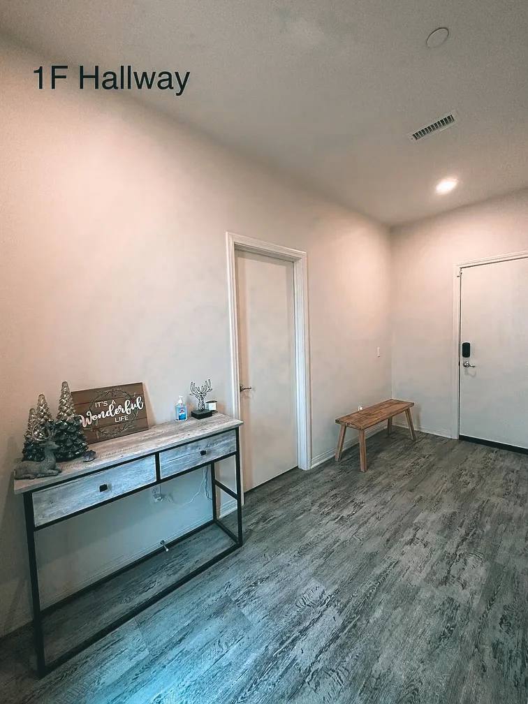 Townhouse for rent at 8021 Fifth St, Downey, CA 90241