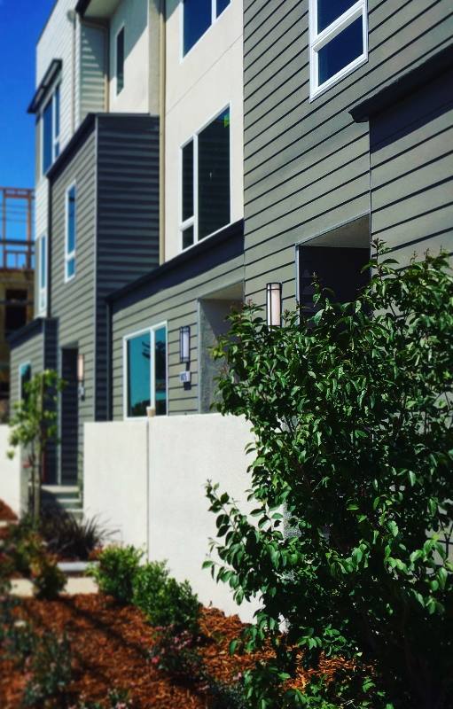 Townhouse for rent at 8021 Fifth St, Downey, CA 90241
