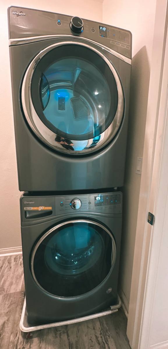 Townhouse for rent at 8021 Fifth St, Downey, CA 90241