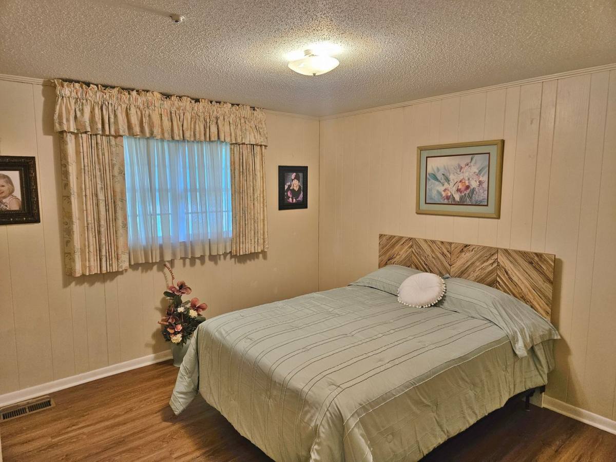 House for rent at 725 Co Rd, Hanceville, AL 35077