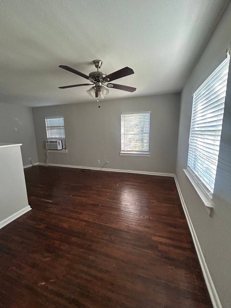 Apartment for rent at 4815 Live Oak St, Dallas, TX 75204