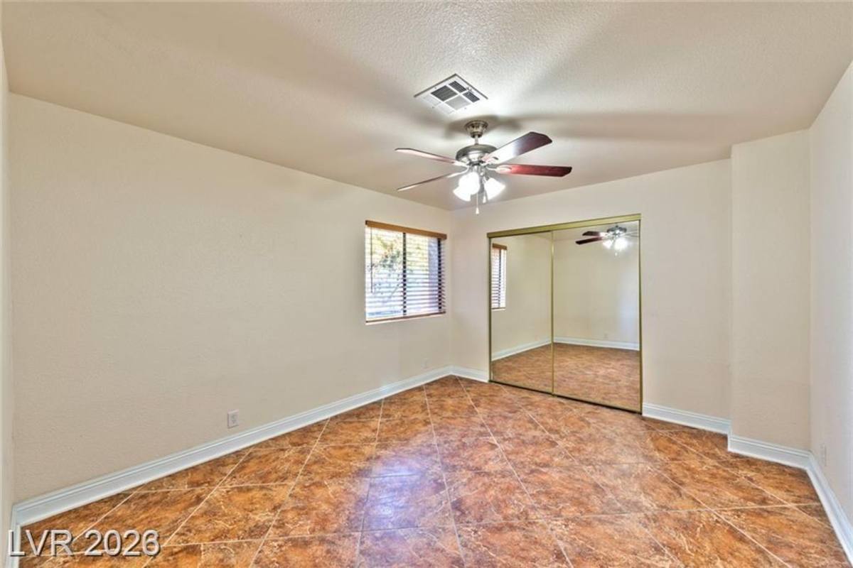 Apartment for rent at 3151 Soaring Gulls, Las Vegas, NV 89128