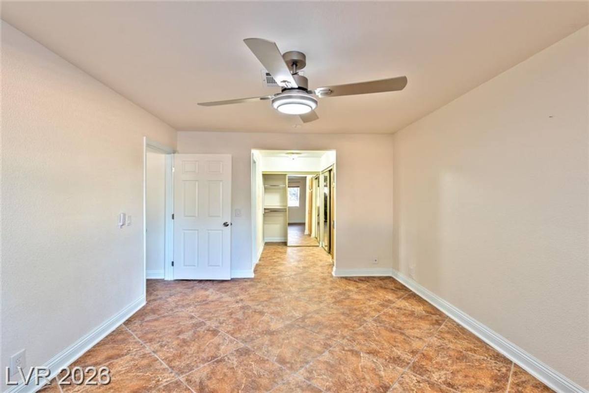 Apartment for rent at 3151 Soaring Gulls, Las Vegas, NV 89128