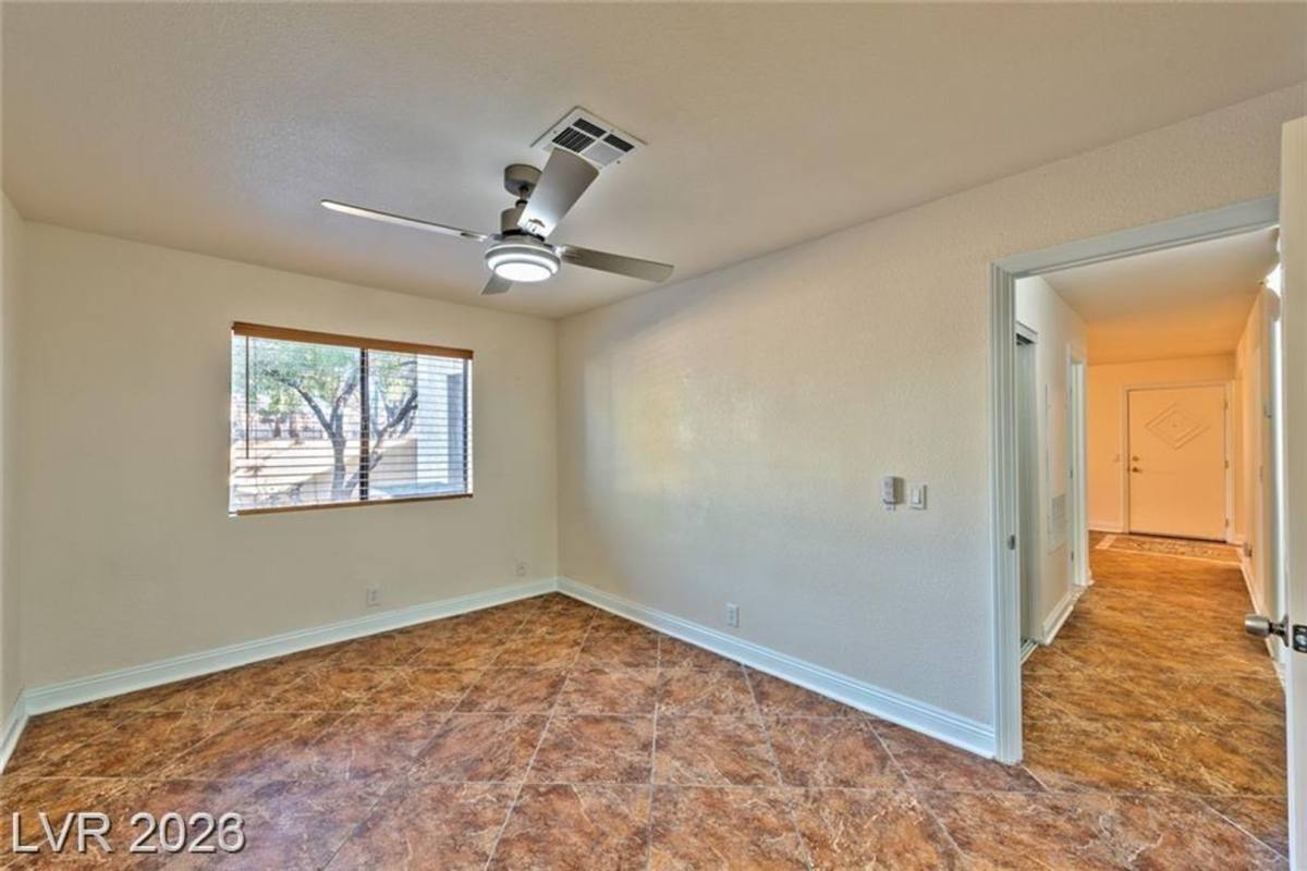 Apartment for rent at 3151 Soaring Gulls, Las Vegas, NV 89128