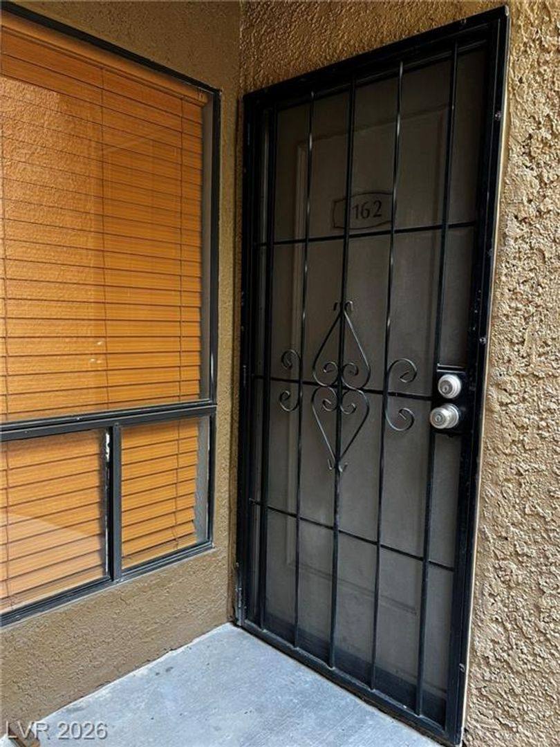 Apartment for rent at 3151 Soaring Gulls, Las Vegas, NV 89128