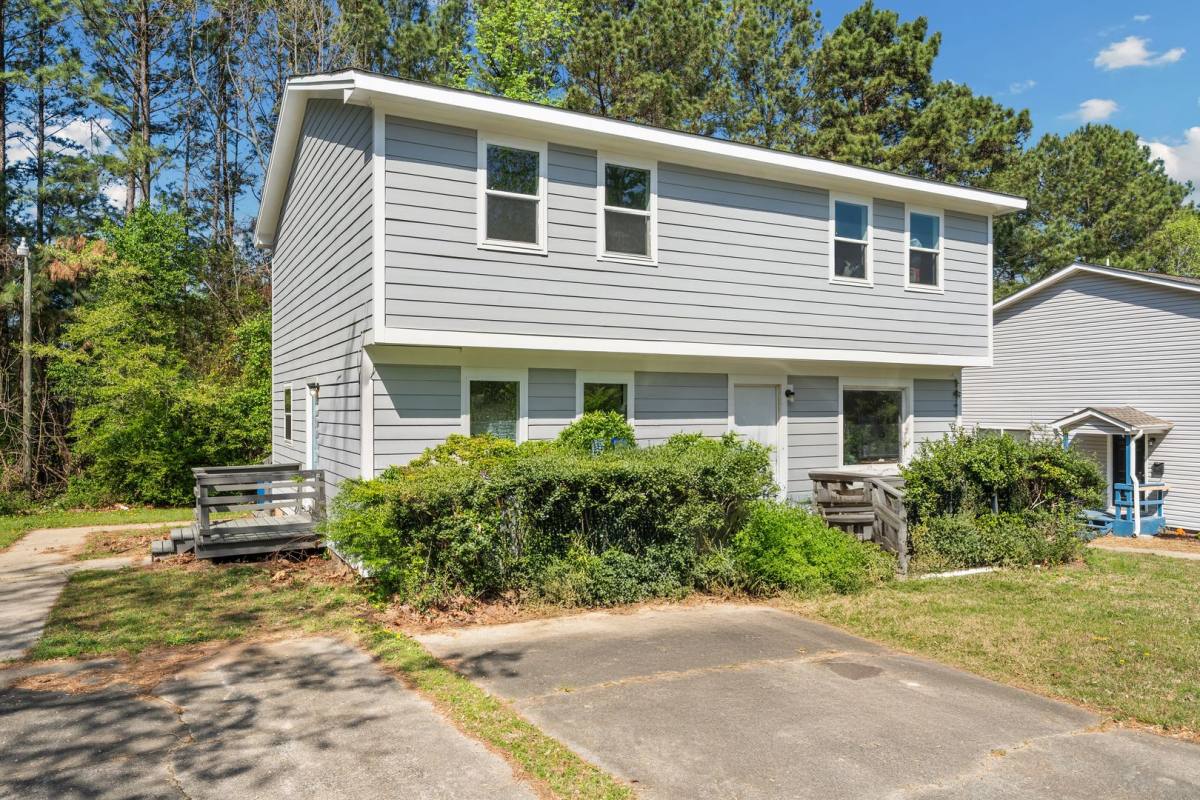 Townhouse for rent at 2509 Stadium Dr, Durham, NC 27704