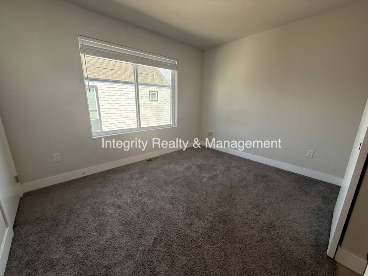 Townhouse for rent at 5557 W 10th Ave, Denver, CO 80214