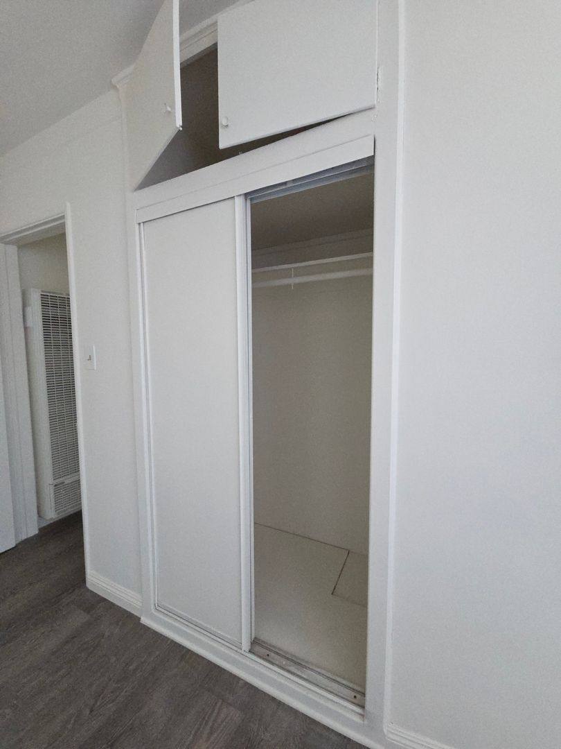 Apartment for rent at 1515 E Broadway, Glendale, CA 91205