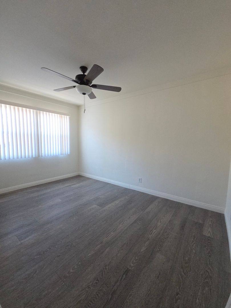 Apartment for rent at 1515 E Broadway, Glendale, CA 91205