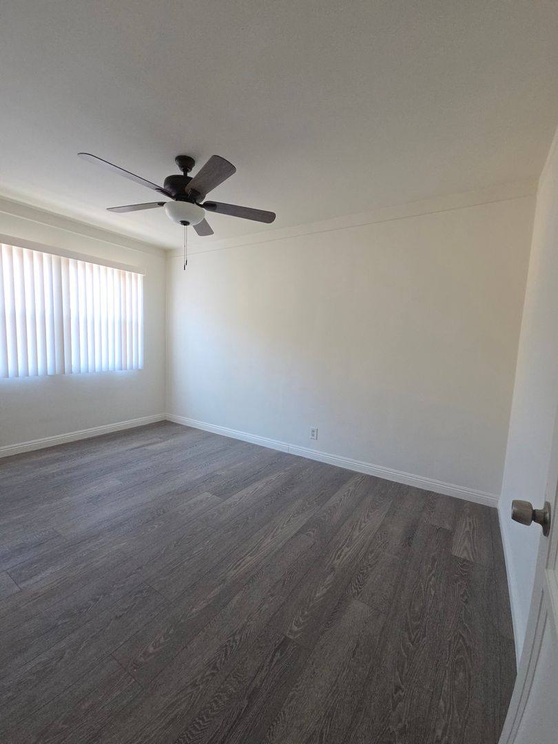 Apartment for rent at 1515 E Broadway, Glendale, CA 91205