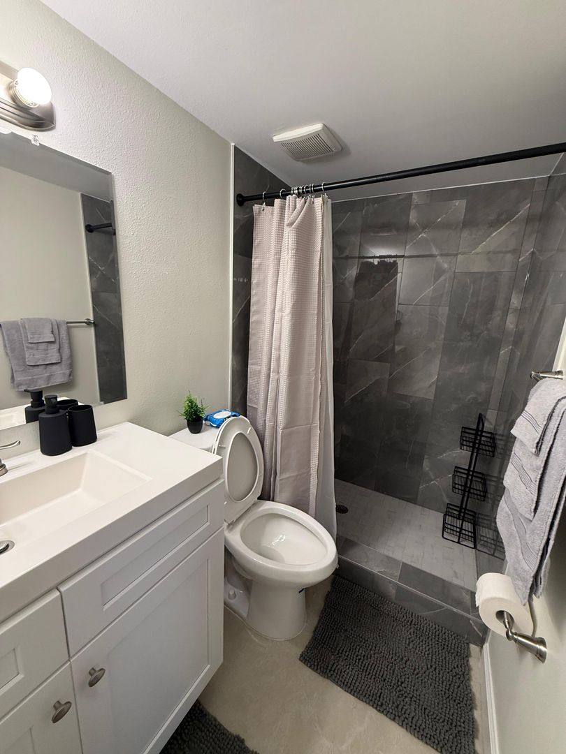 Apartment for rent at 8500 13th St N #B, Saint Petersburg, FL 33702