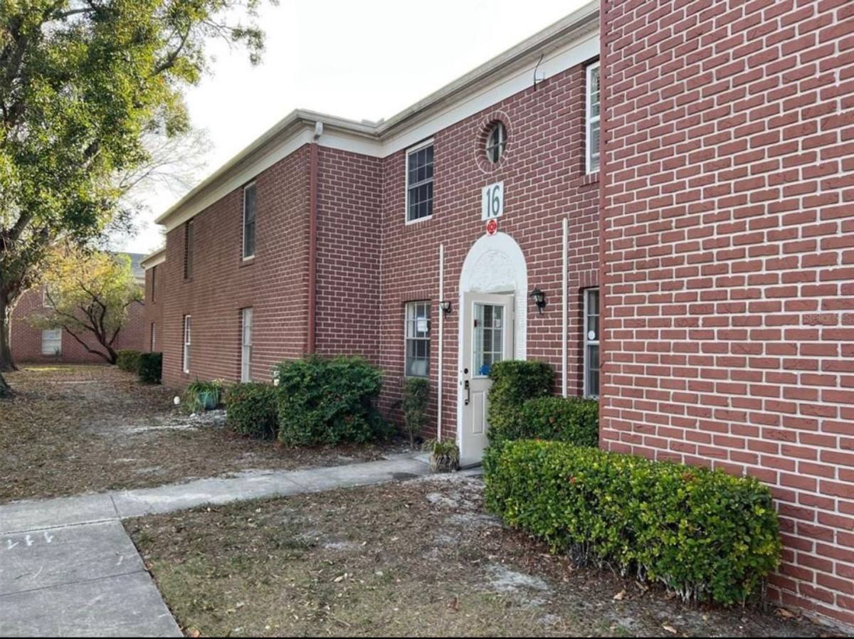 Apartment for rent at 8500 13th St N #B, Saint Petersburg, FL 33702