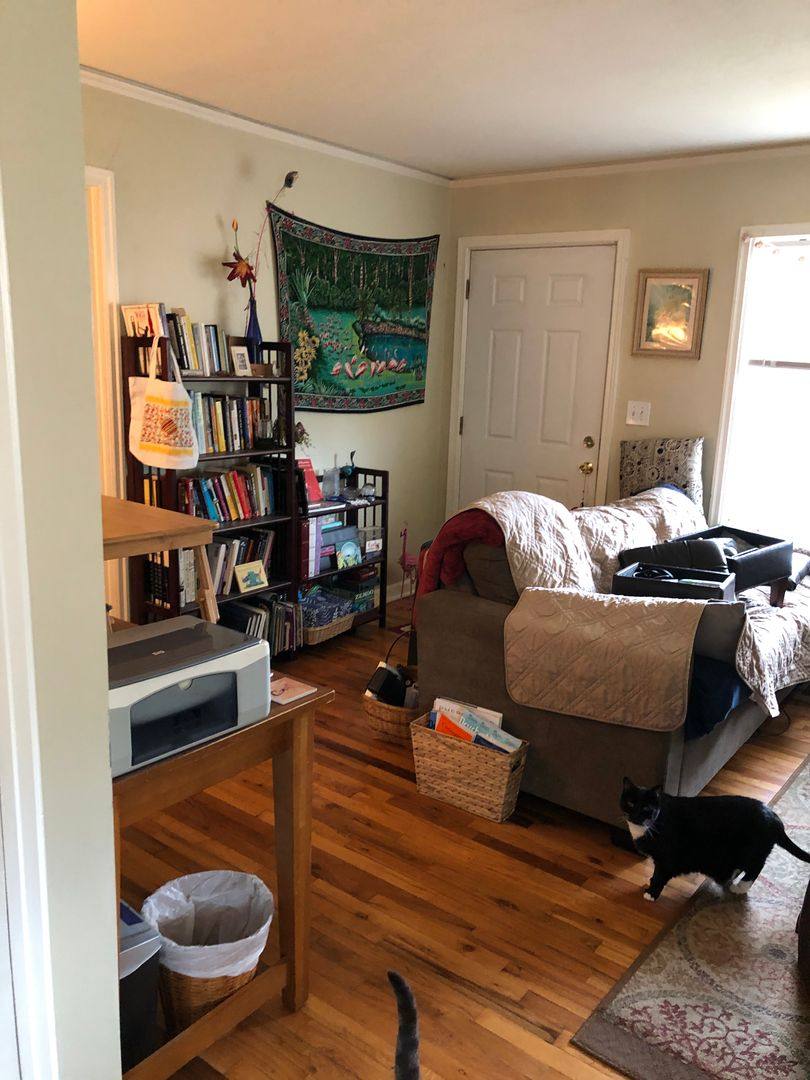 Apartment for rent at 128 N Saratoga St, Portland, OR 97217