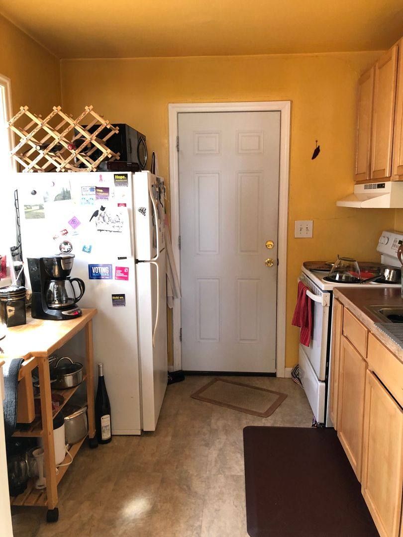 Apartment for rent at 128 N Saratoga St, Portland, OR 97217