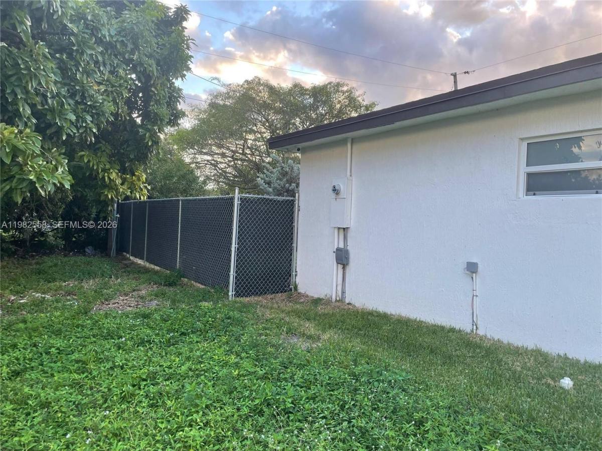 House for rent at 2360 NW 14th St, Fort Lauderdale, FL 33311
