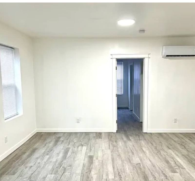 Apartment for rent at 2131 Williams Ave #1, Cincinnati, OH 45212