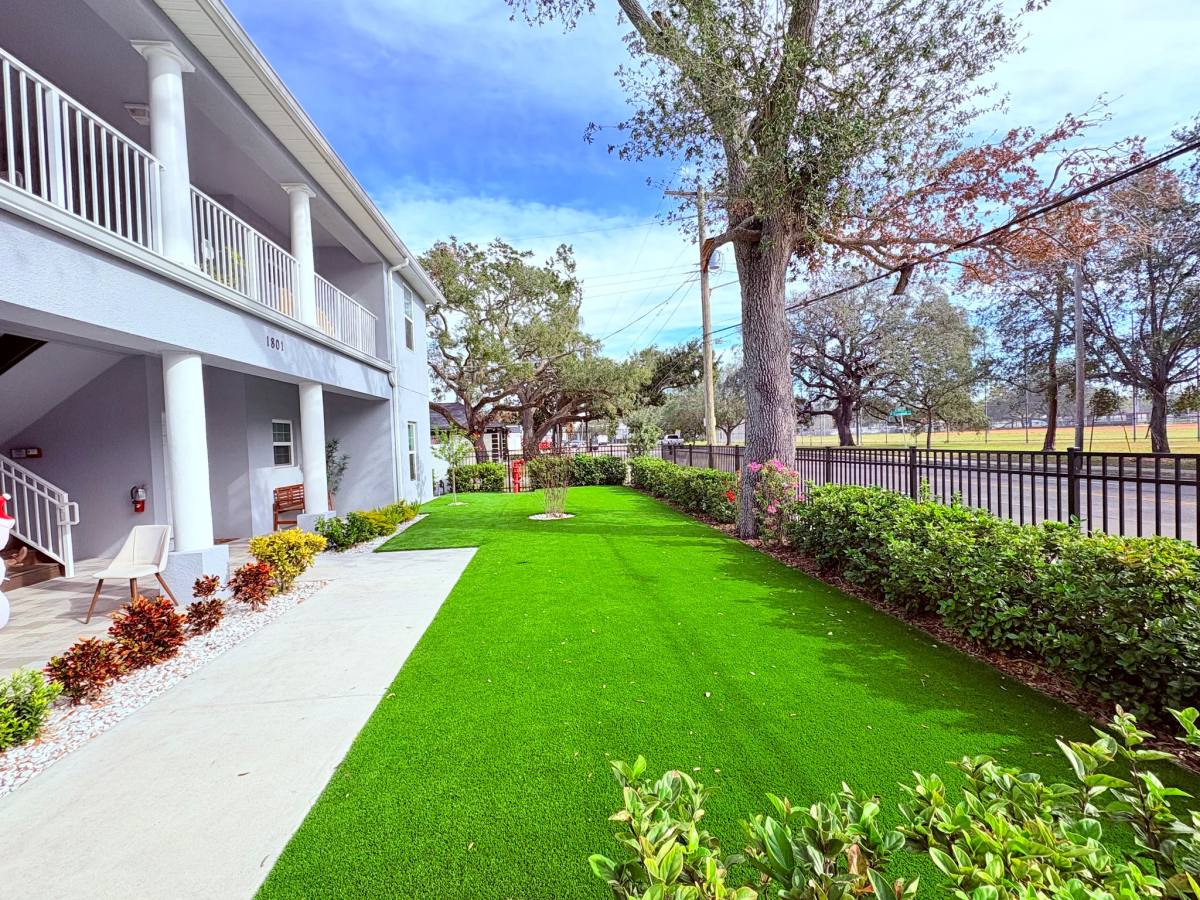 Apartment for rent at 1801 W Sligh Ave #2101, Tampa, FL 33604