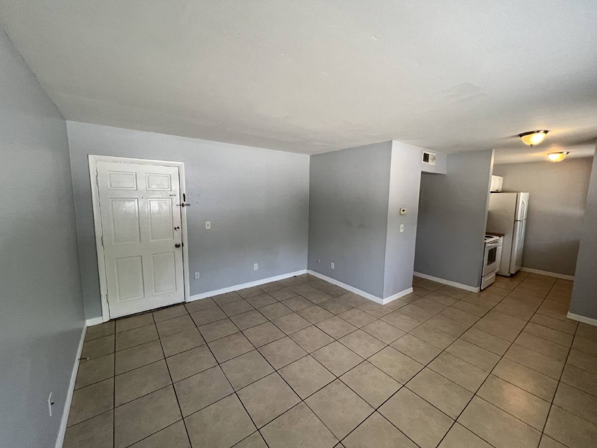 House for rent at 3206 W Azeele St #100, Tampa, FL 33609