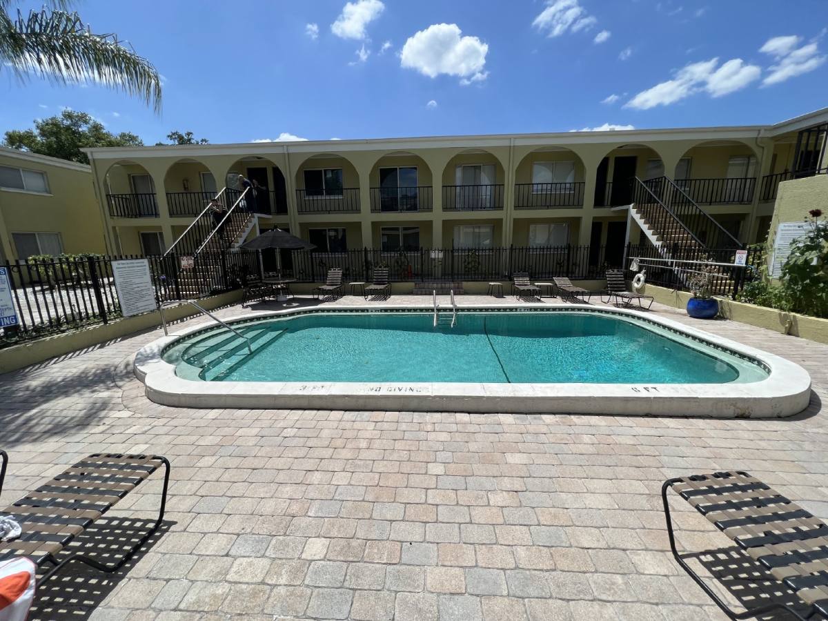House for rent at 3206 W Azeele St #100, Tampa, FL 33609