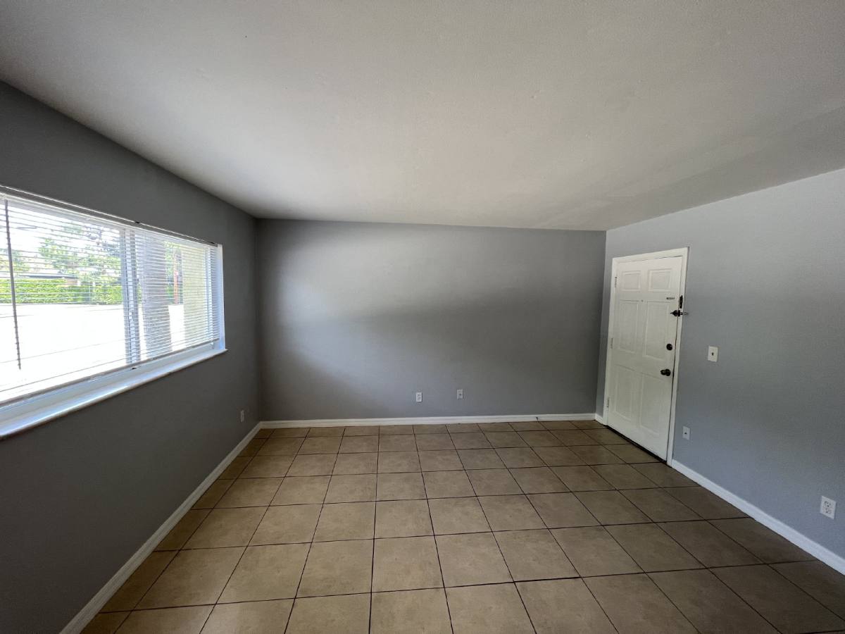 House for rent at 3206 W Azeele St #100, Tampa, FL 33609
