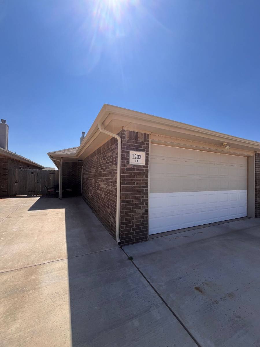 Townhouse for rent at 1203 Preston Trails #B, Wolfforth, TX 79382