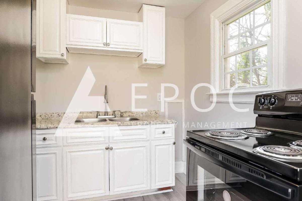 House for rent at 909 Grant St, High Point, NC 27262