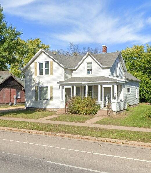 Townhouse for rent at 908 1 2 Water St, Eau Claire, WI 54703