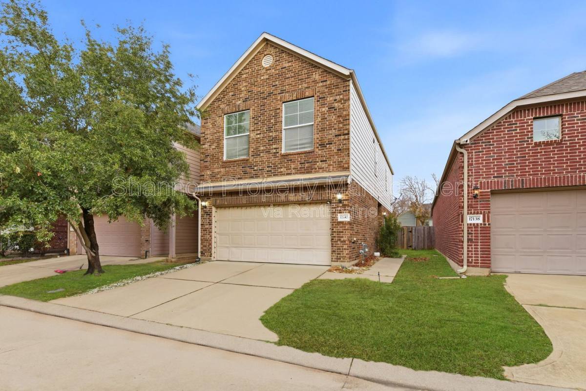 House for rent at 17142 Amarose Dr, Houston, TX 77090