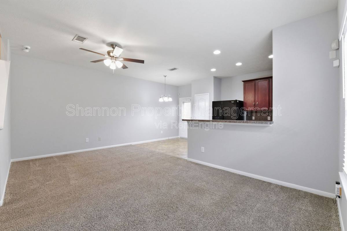 House for rent at 17142 Amarose Dr, Houston, TX 77090