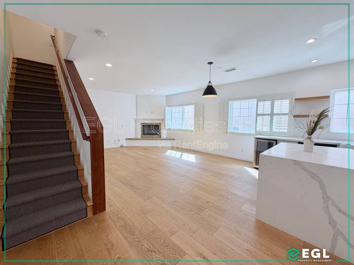 Apartment for rent at 1521 S Hayworth Ave #102, Los Angeles, CA 90035