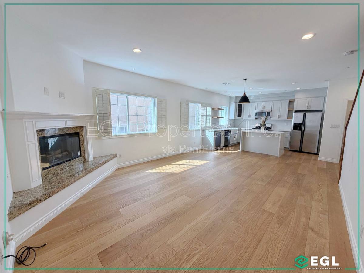 Apartment for rent at 1521 S Hayworth Ave #102, Los Angeles, CA 90035